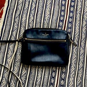 Black Kate Spade crossbody